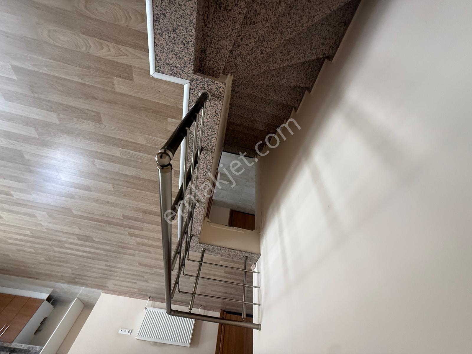 Barış'tan Tepeüstü Merkezde 225 M2 Kocaman Dubleks (otoparklı) - Görsel 31