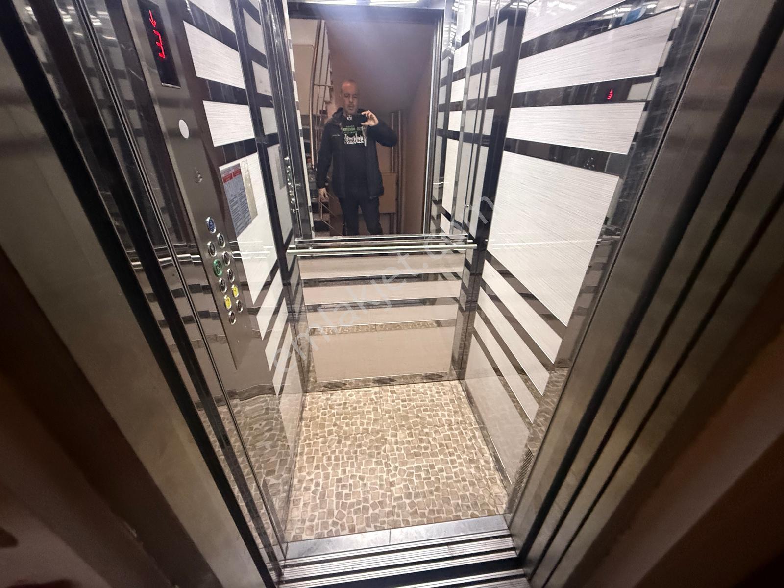 Barış'tan Tepeüstü Merkezde 225 M2 Kocaman Dubleks (otoparklı) - Görsel 24