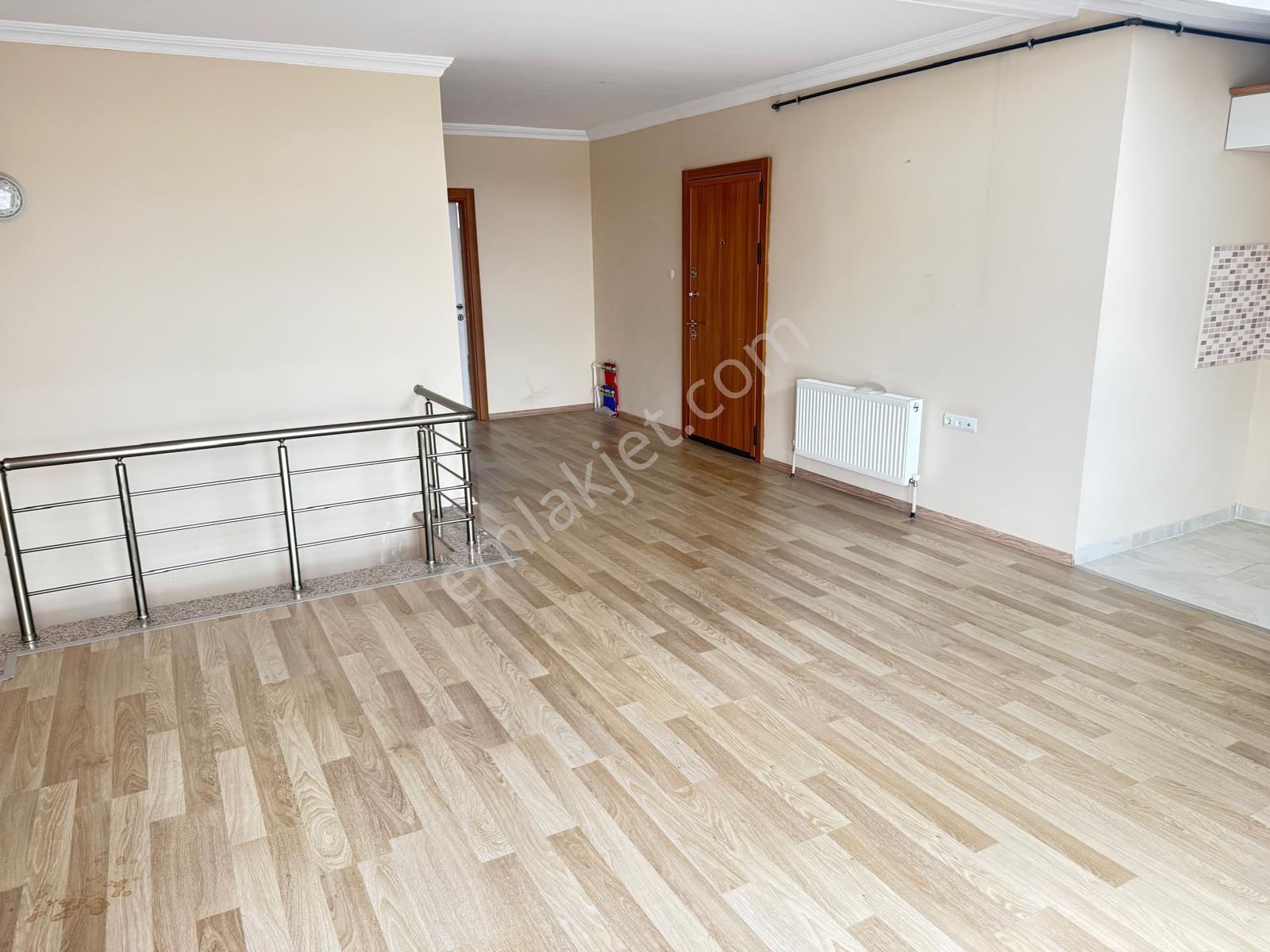 Barış'tan Tepeüstü Merkezde 225 M2 Kocaman Dubleks (otoparklı) - Görsel 22