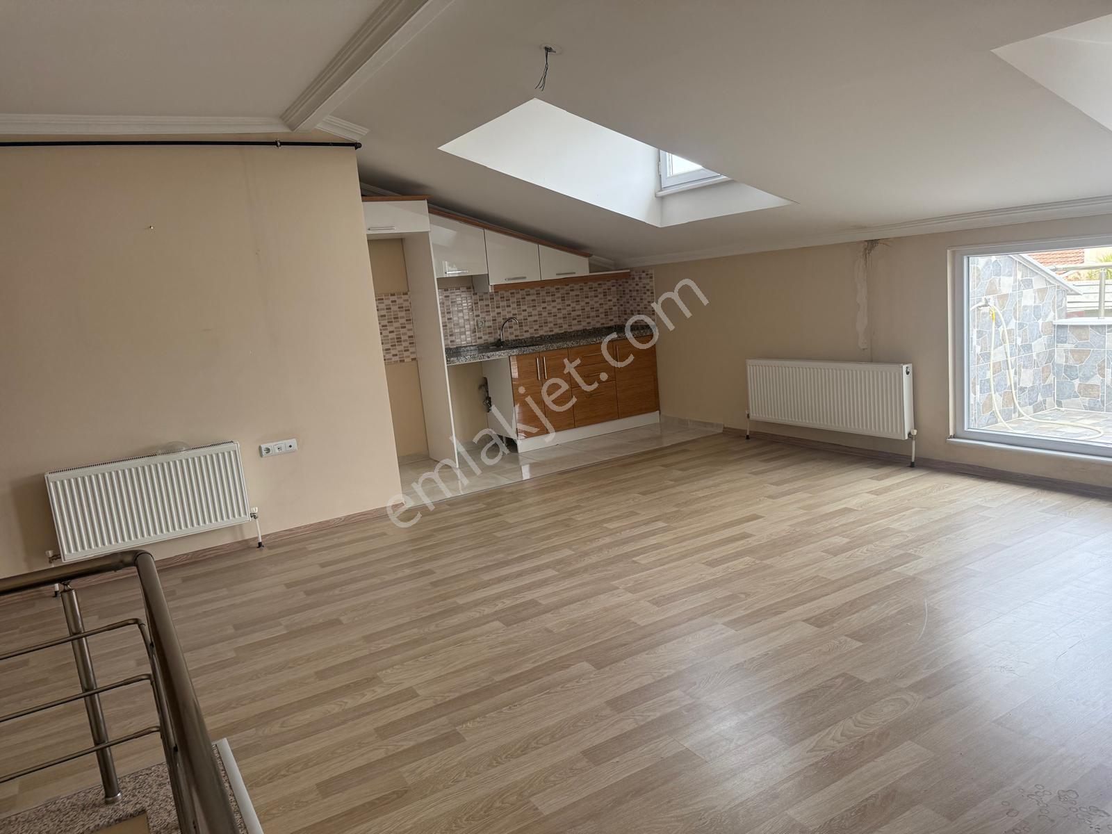 Barış'tan Tepeüstü Merkezde 225 M2 Kocaman Dubleks (otoparklı) - Görsel 3