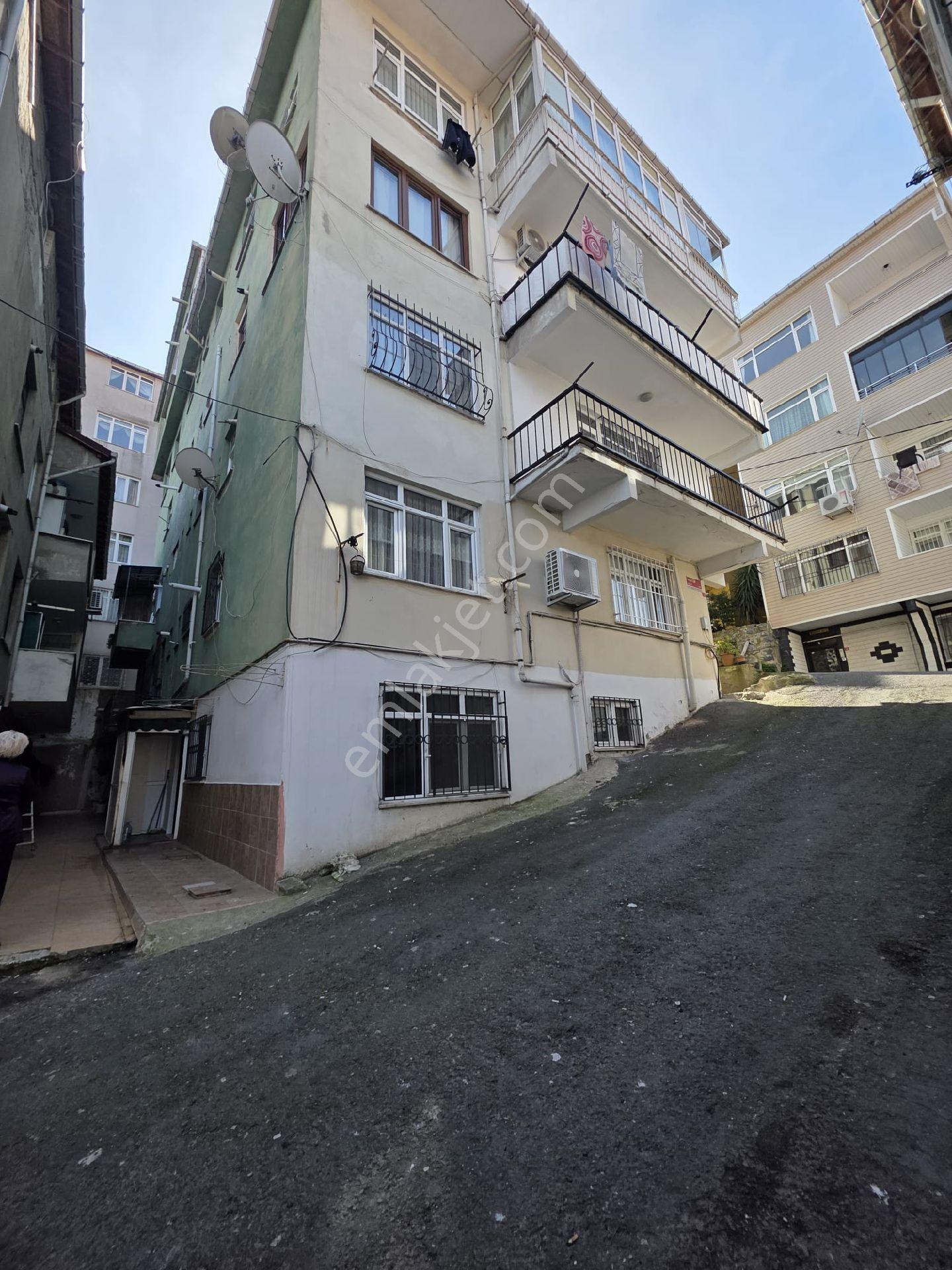 Tarabya Kireçburnu Mahalesinde 1.5+1