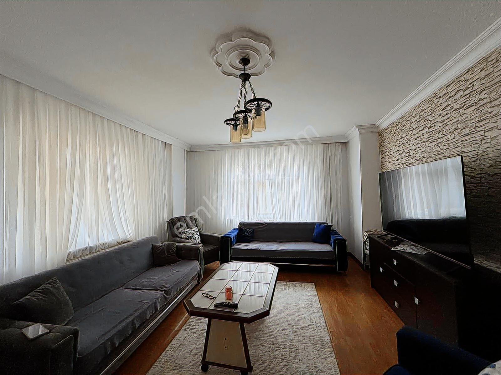 Kayışdağ Mah. Pembegül Sokak Katta Tek Daire. 2+1.100 M2,3 Kat - Görsel 12