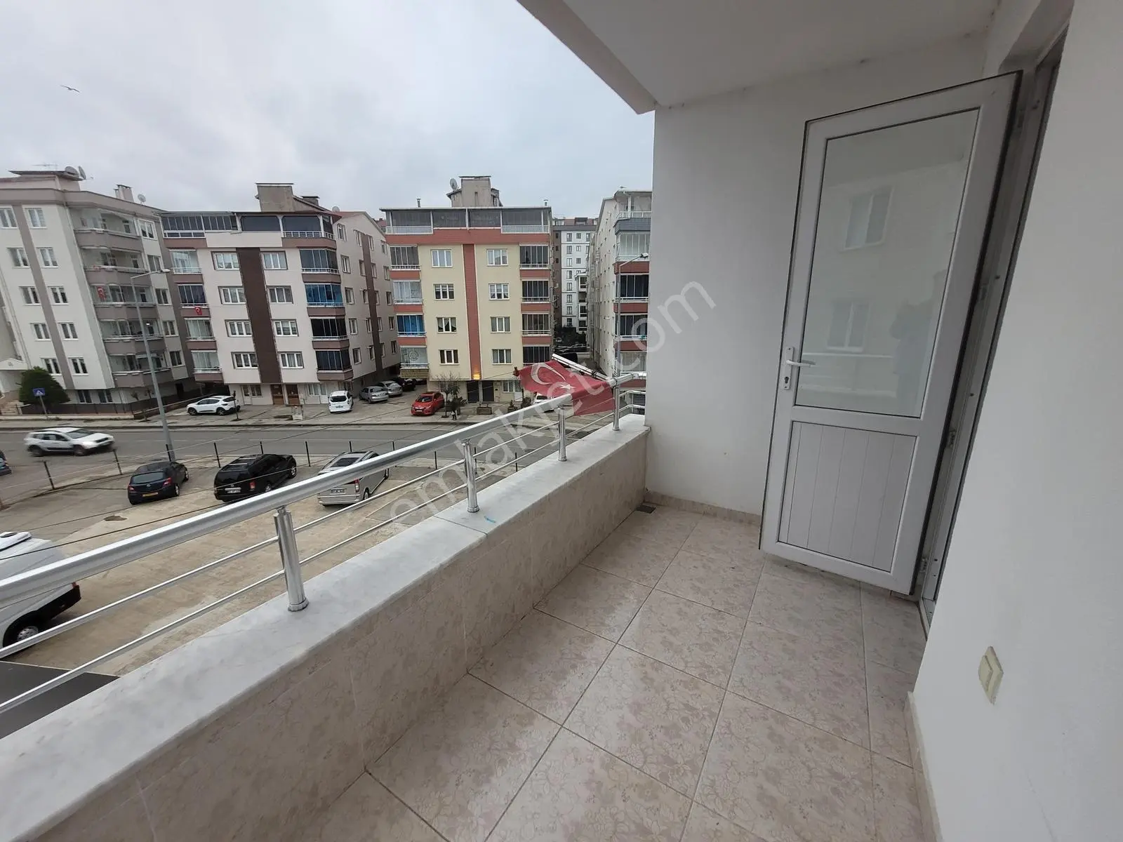 Şehir Merkezinde Resmi Kurumlara Yürüme Mesafesinde 3+1 - Görsel 3