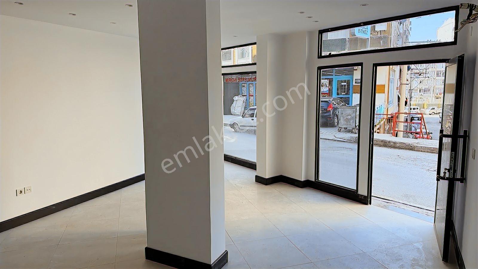 Bayraklı'da Merkezi Konumda Kiralık Dükkan - Görsel 3