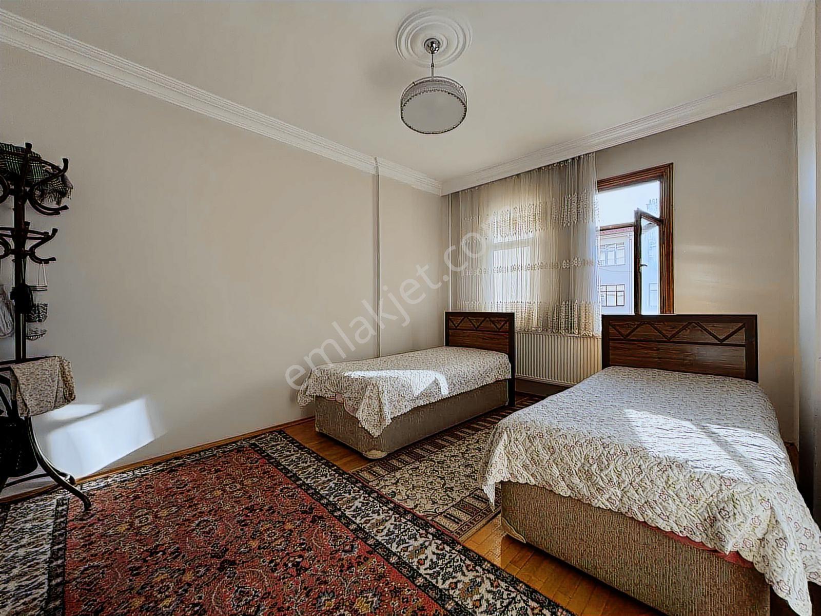 Meram Melikşahta 200m² Bakımlı Geniş Ve Ferah 4+1 Aile Dairesi - Görsel 19