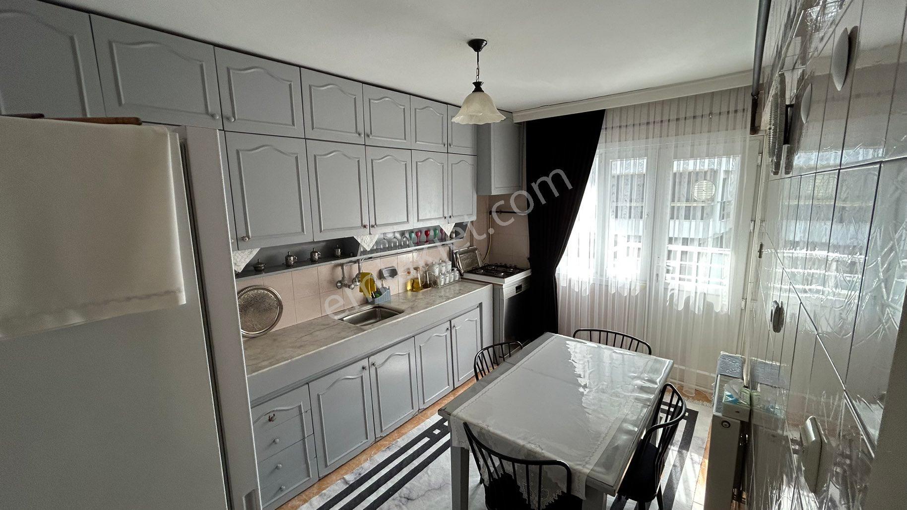 Turyap'tan Buca Yeşilbağlar Mah Anacadde 2+1 110 M2 Doğalgazlı - Görsel 4