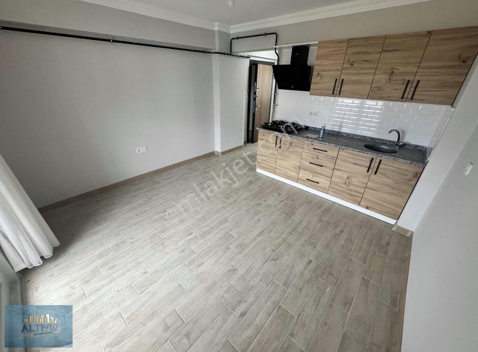 Üniversiteye Komşu Koridorlu Orta Kat Ekstralı Satılık 1+1 - Görsel 13
