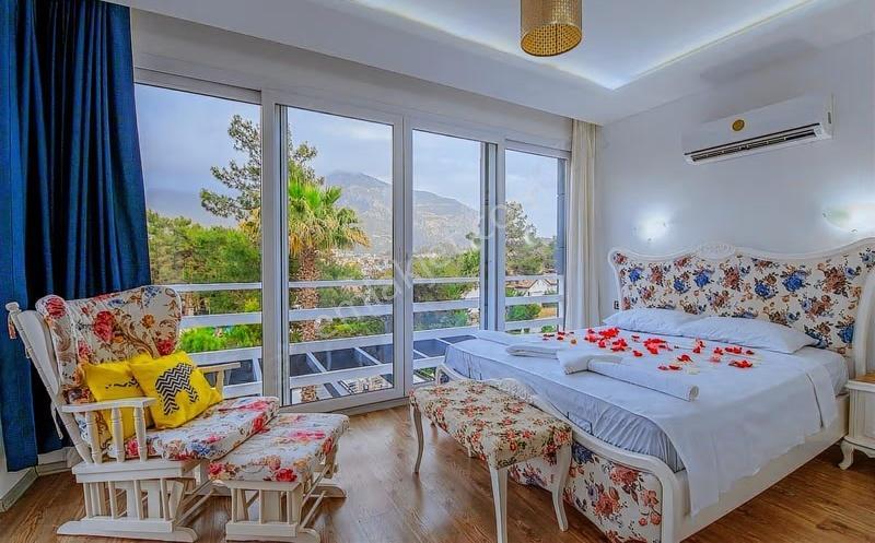 Ölüdeniz Manzaralı / Tamamen Yenilenmiş 6+1 Lüks Villa - Görsel 21