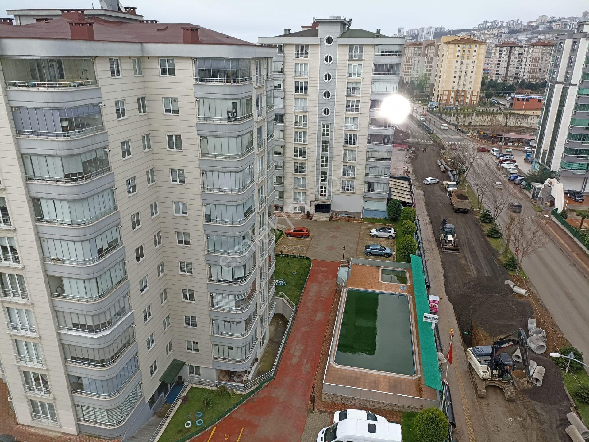 Yeski Emlâk İnşaattan Satılık Caddeye Cephe Havuzlu Site İçinde - Görsel 14