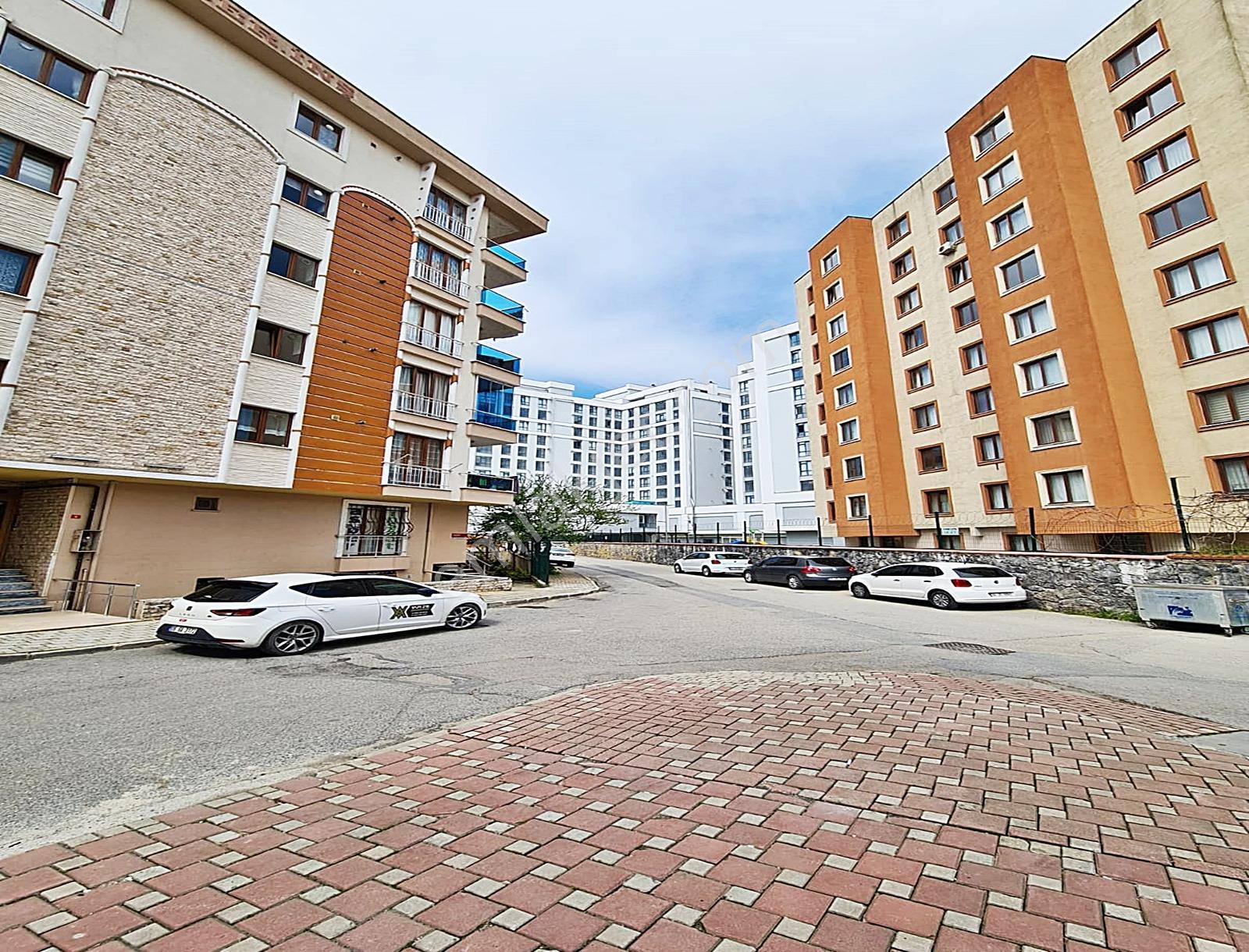 Bahçe Kullanımlı Yatırımlık Ve Oturumluk 2+1 Satılık Daire - Görsel 16