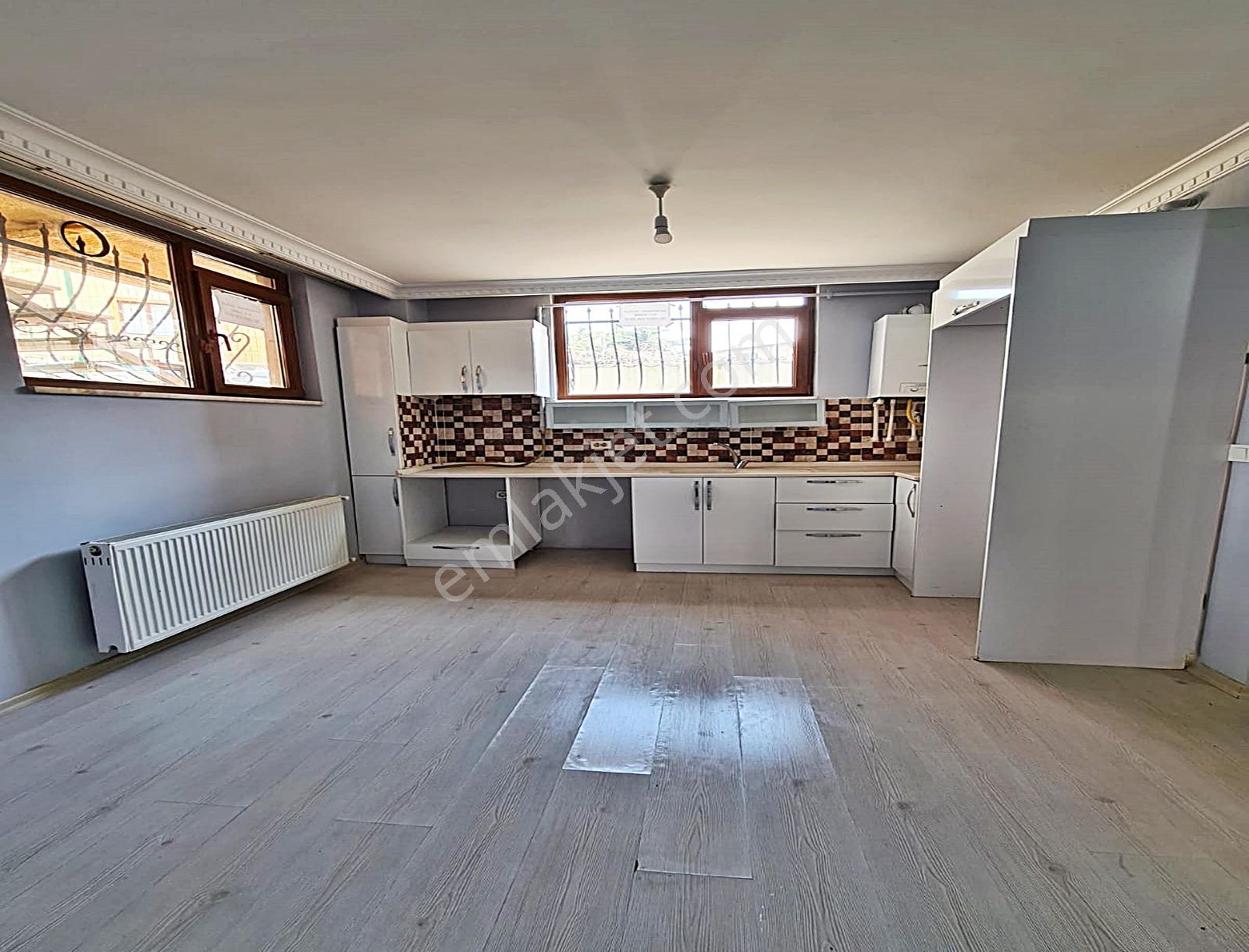 Bahçe Kullanımlı Yatırımlık Ve Oturumluk 2+1 Satılık Daire - Görsel 19