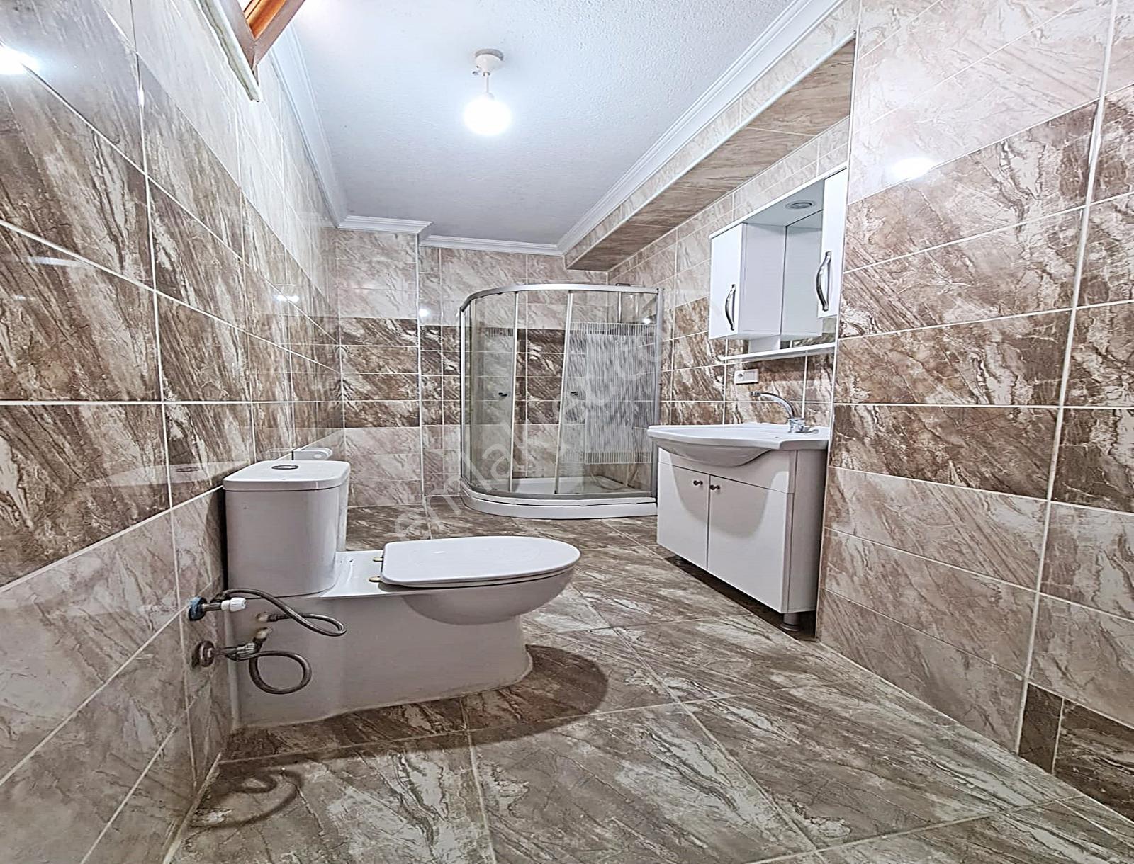 Bahçe Kullanımlı Yatırımlık Ve Oturumluk 2+1 Satılık Daire - Görsel 35