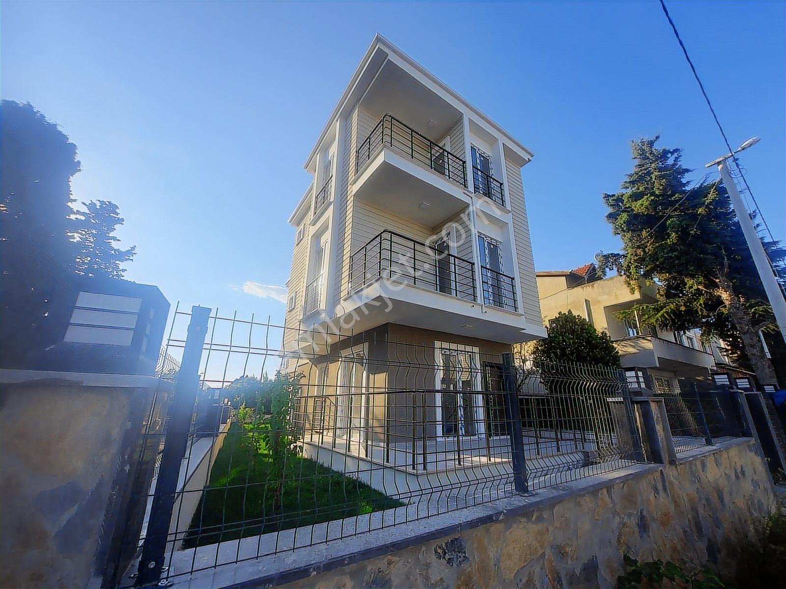 Deniz Tarafında Takasa Uygun 283 M2 6+1 Müstakil Yazlık Villa - Görsel 13