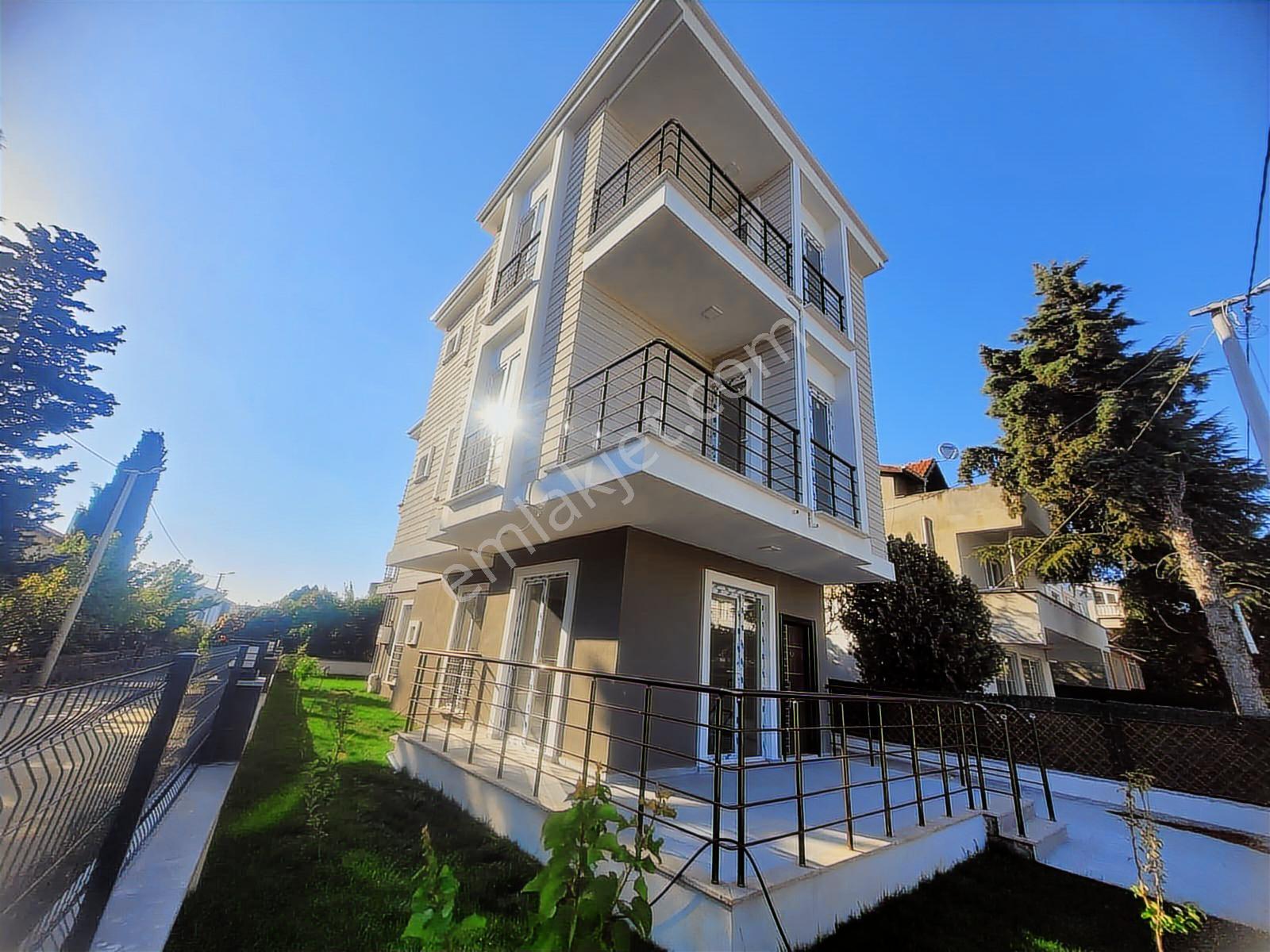 Deniz Tarafında Takasa Uygun 283 M2 6+1 Müstakil Yazlık Villa - Görsel 30