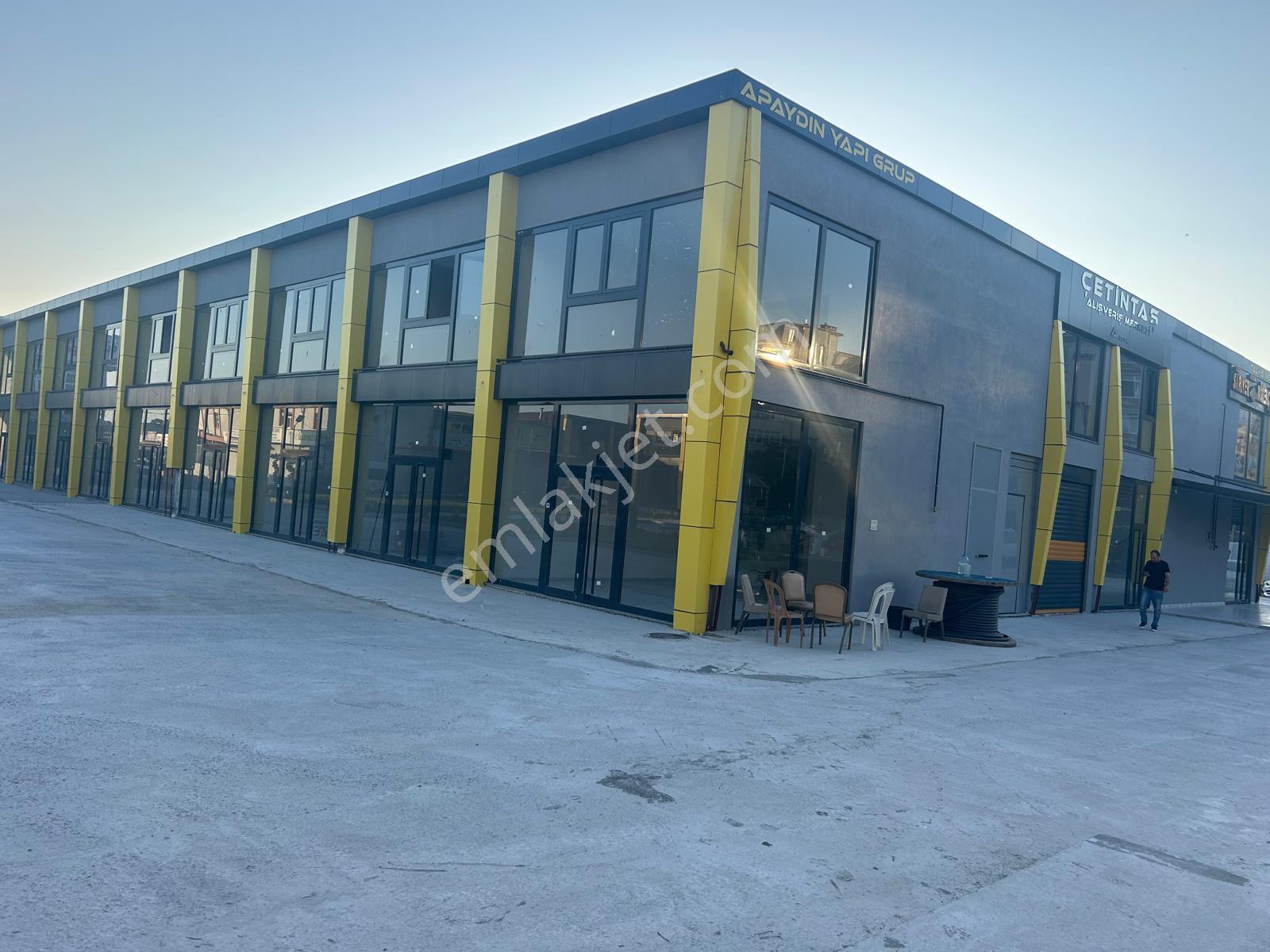 Remax Lad’den Merkezi Konum İş Merkezinde Kiralık Mağaza - Görsel 15