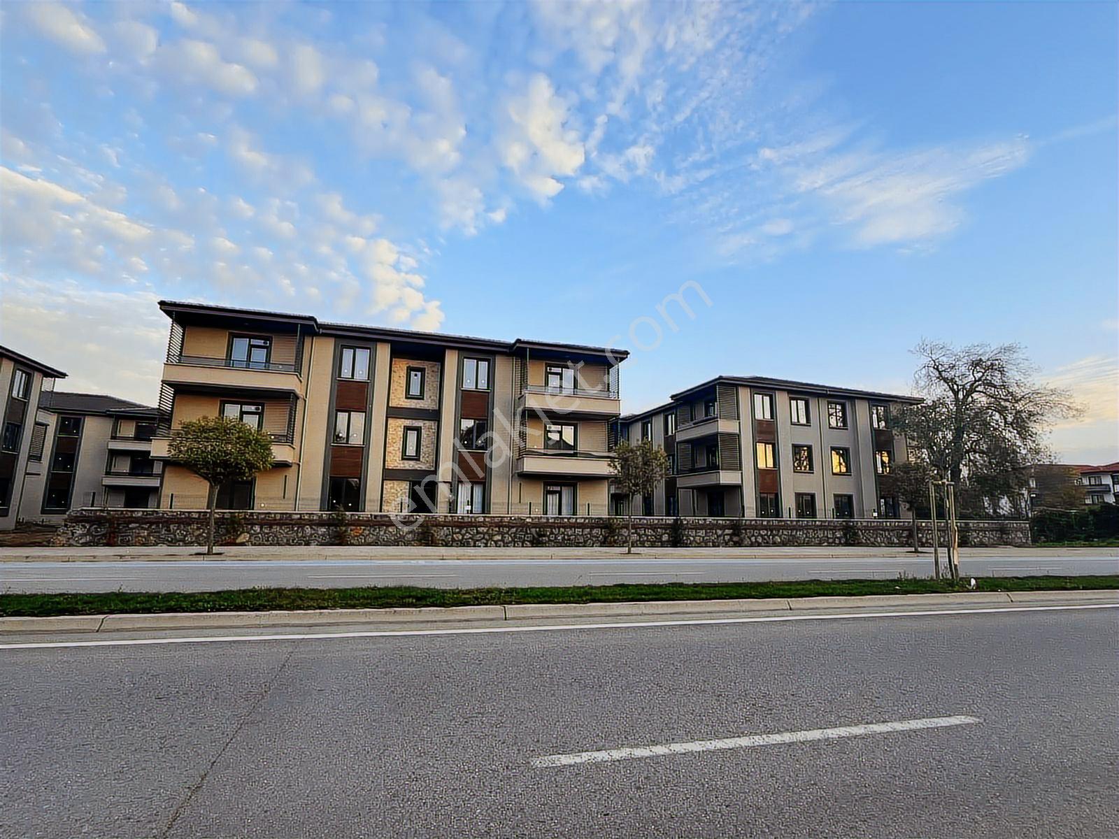 Müthiş Lokasyon Yerden Isıtma 2 Havuz Cafeterya Sitede 2+1 Daire - Görsel 10