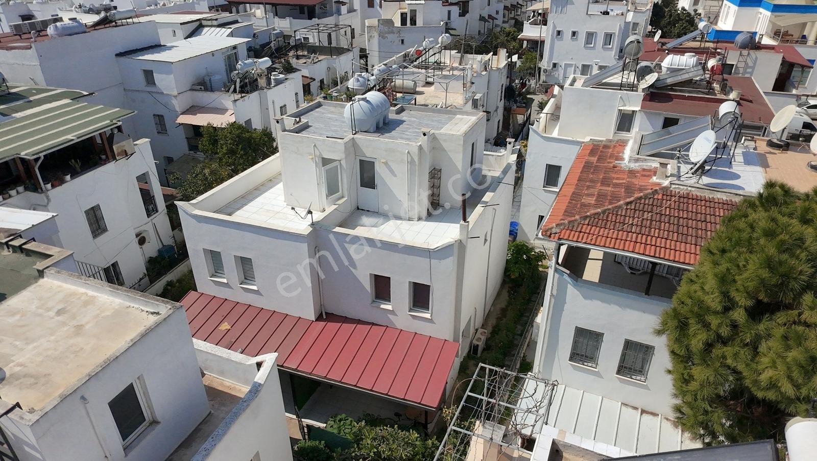 Turgutreis Merkezde, Su Kuyulu, Masrafsız 3+1 Teras Dubleksi!
