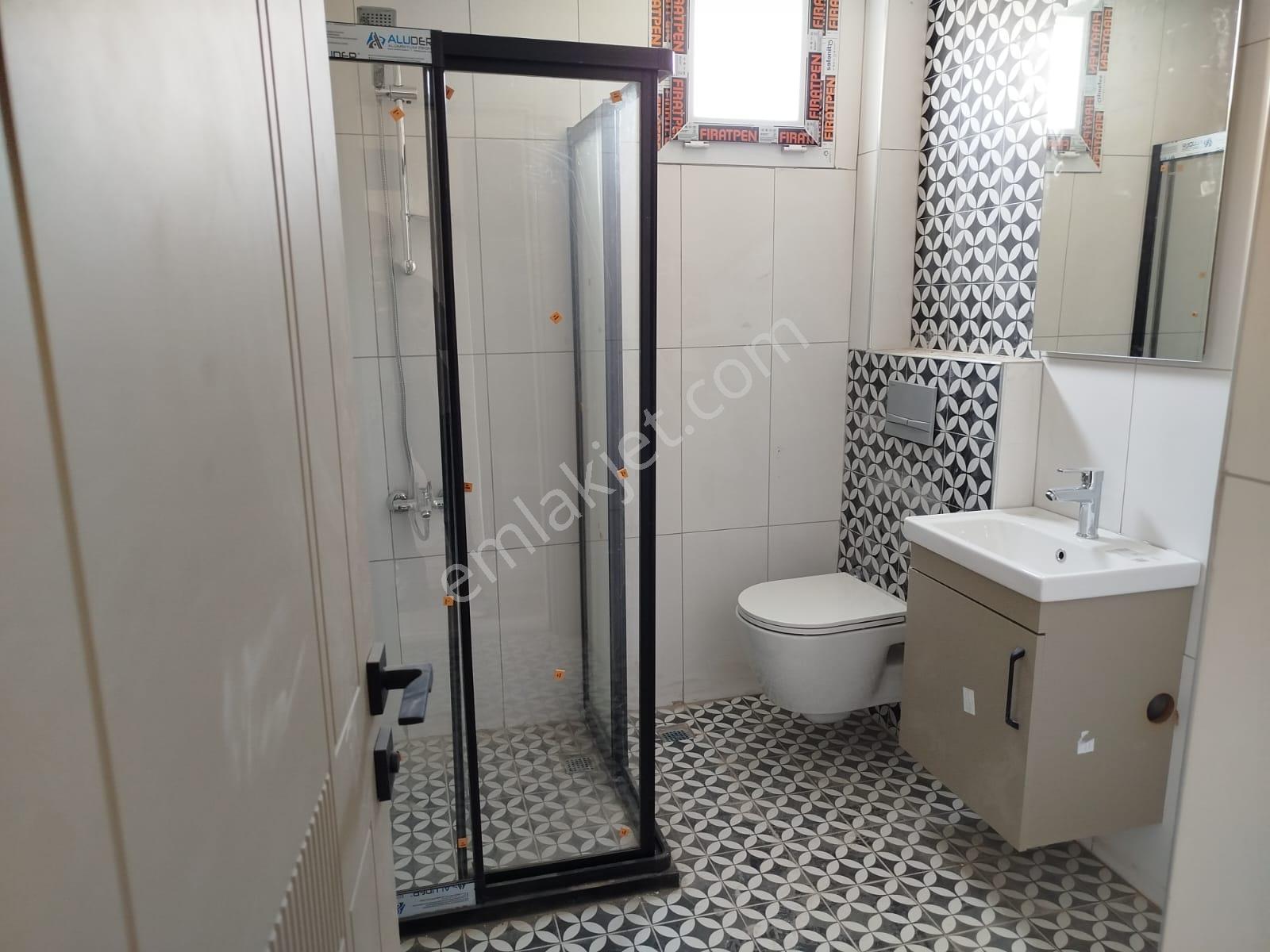 Erdemli Merkezde Sıfır 1+1 Havuzlu Site Dairesi - Görsel 21