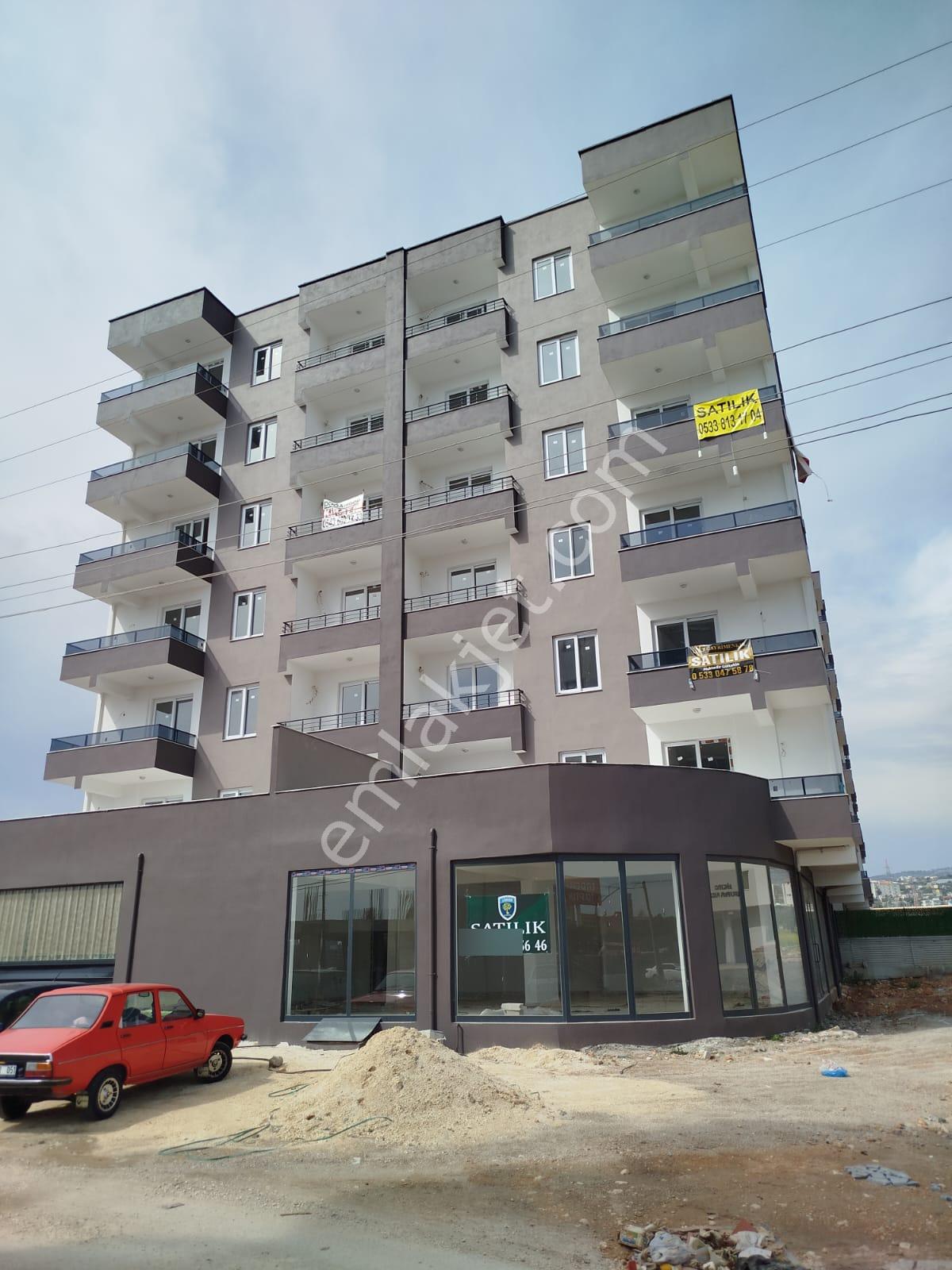 Erdemli Merkezde Sıfır 1+1 Havuzlu Site Dairesi - Görsel 17