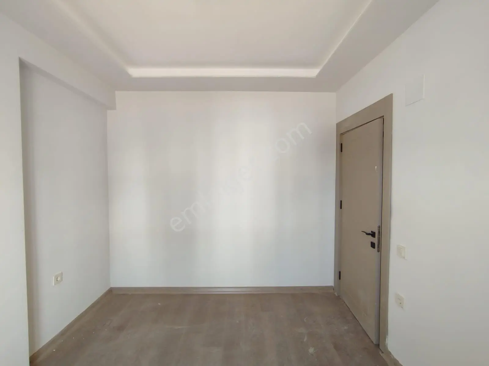 Erdemli Merkezde Sıfır 1+1 Havuzlu Site Dairesi - Görsel 5