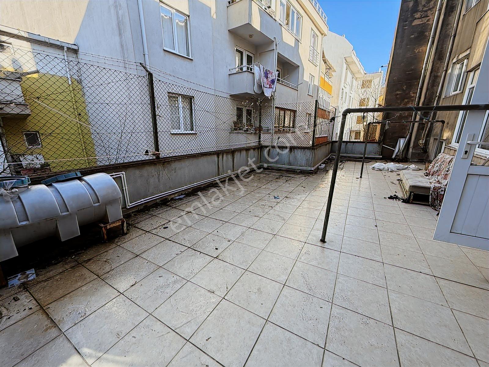 Stm Emlaktan Kurtuluş Caddesi Üzerinde Kiralık Geniş 3+1 Daire - Görsel 24