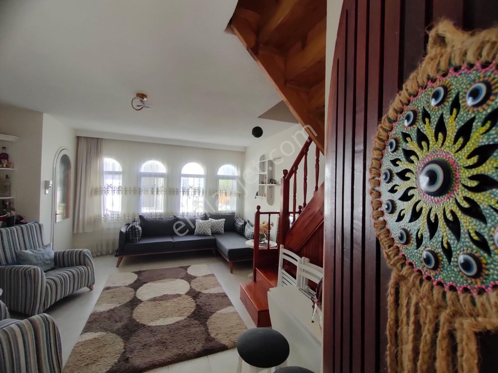 **nova**çeşmeli Mah. Sahil 1.cad. Denize Sıfır 2+1 Kiralık Vılla - Görsel 7