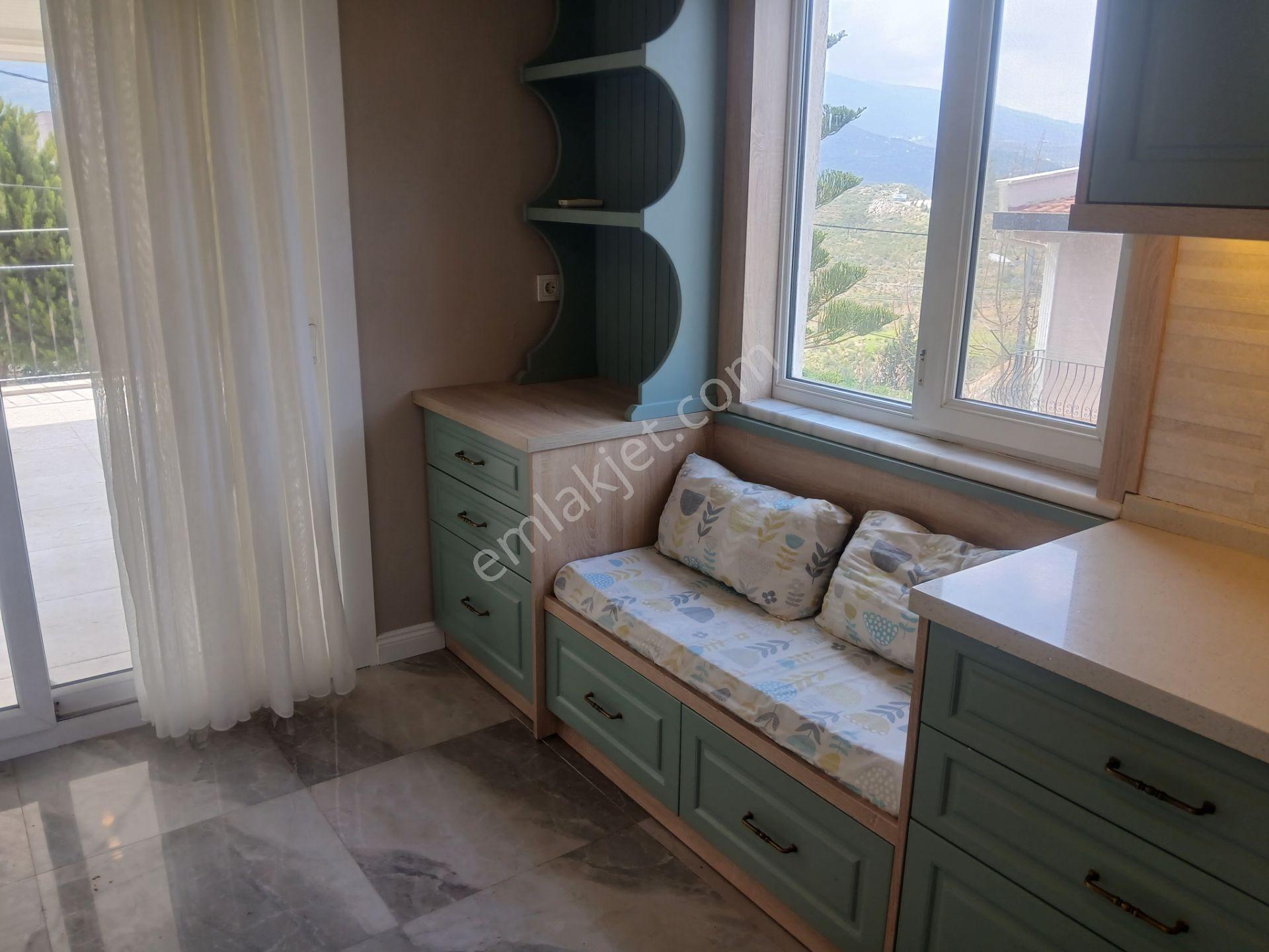 Sarımazı Fatih Mahallesinde Koru Evleri Sitesinde İçerisi Lüks Yapılı Satılık Müstakil Villa - Görsel 8