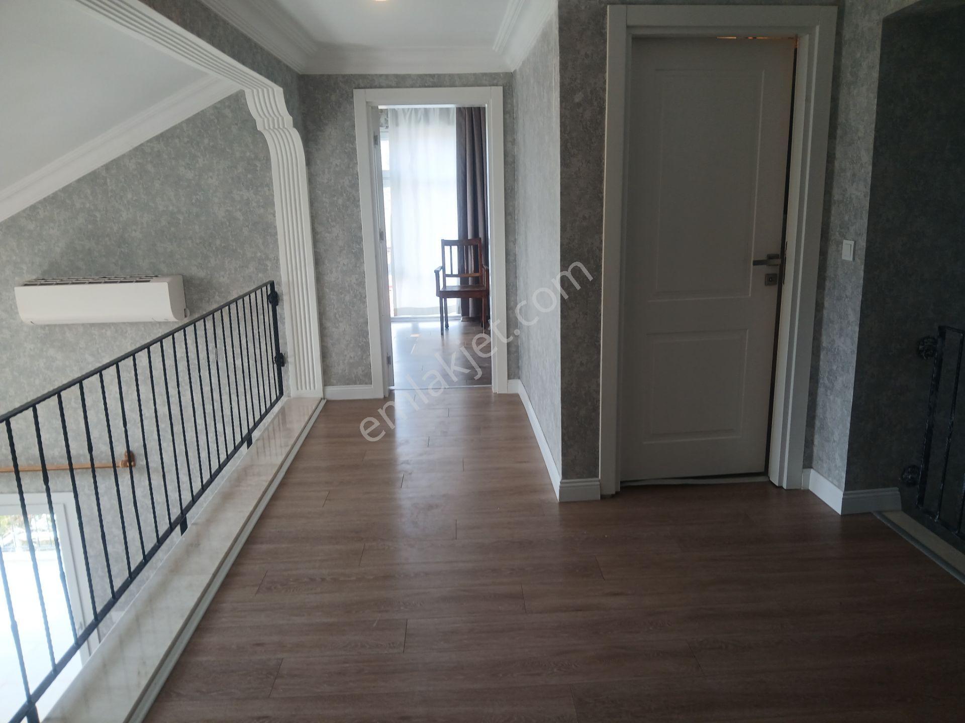 Sarımazı Fatih Mahallesinde Koru Evleri Sitesinde İçerisi Lüks Yapılı Satılık Müstakil Villa - Görsel 25
