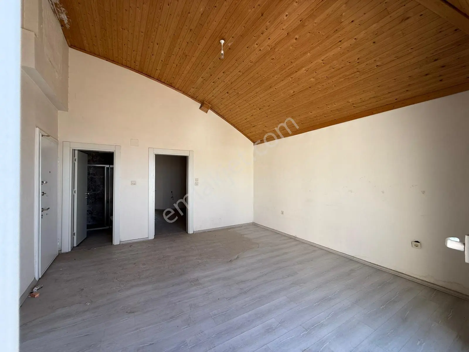 Şehir Merkezinde Kiralık Dublex 5+1 Daire - Görsel 5