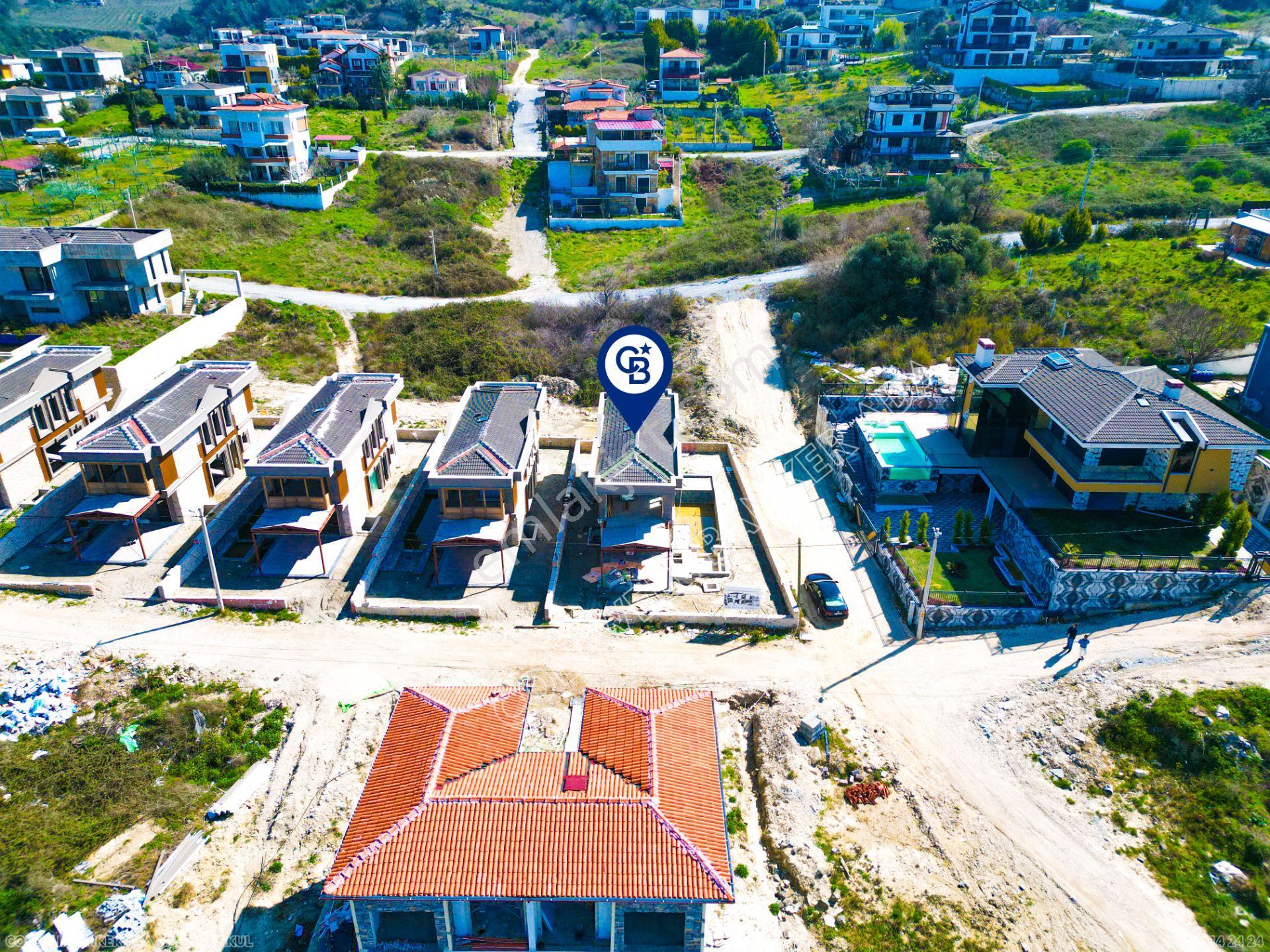 Kuşadası Yayla Köy'de Satılık Özel Havuzlu Köşe Konumlu 4+1 Villa - Görsel 7