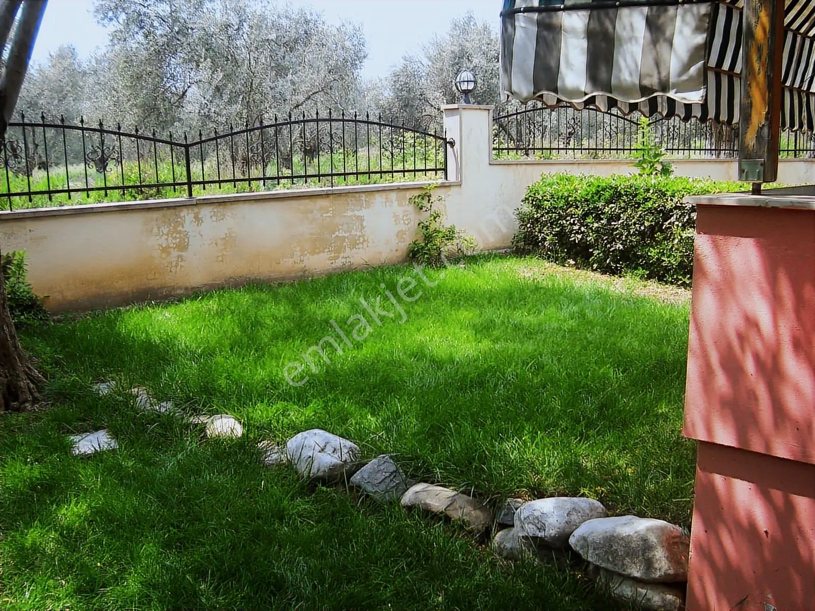 Altınoluk Yüzme Havuzlu Sitede Satılık Tripleks Villa 4+1,165m2. - Görsel 5