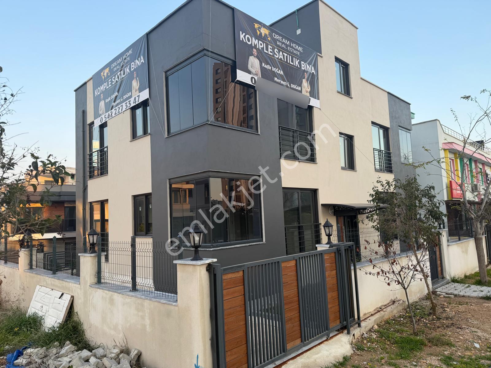 Dream'dan Batıkent Bölg. (288m2 Arsa Alanı) Komple Satılık Bina(kreş Yapımına Uygun)