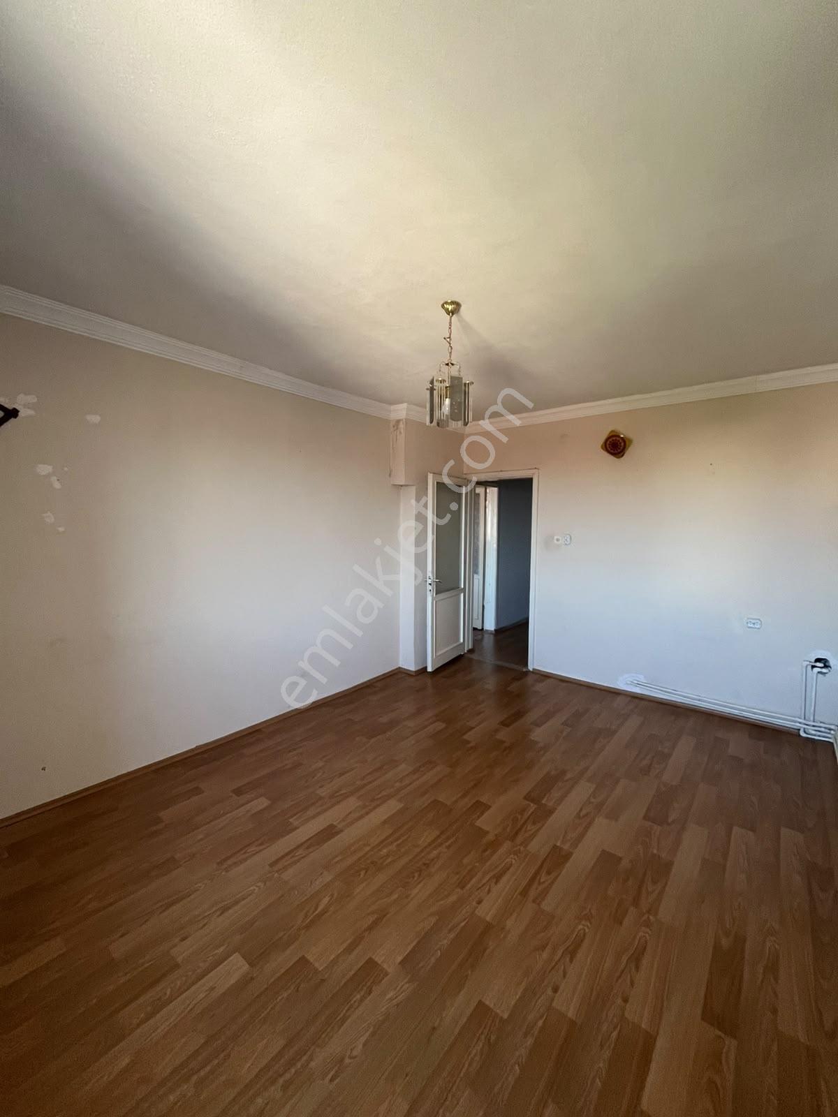 Bafra Vip Gayrimenkul'den Gençlik Cad. Satılık Arakat 2+1 Daire - Görsel 15