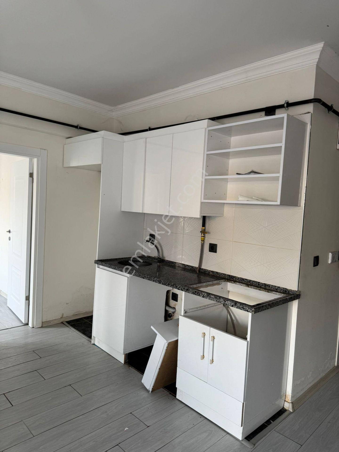 Adalet Gold Group Emlak'tan Bağlar Mahallesi'nde Merkezin Göbeğinde Kiralık 1+1 Daire - Görsel 7