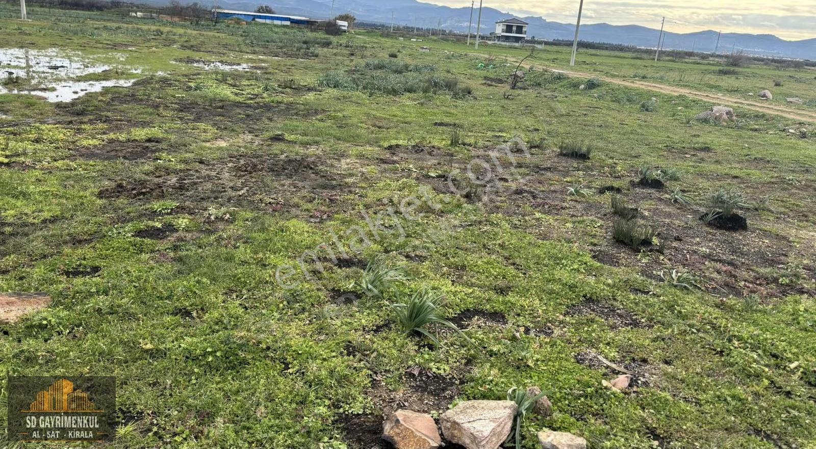 Gömeç Kemalpaşada 417 M² Yolu Açık Altyapısı Hazır Satılık Arsa - Görsel 2