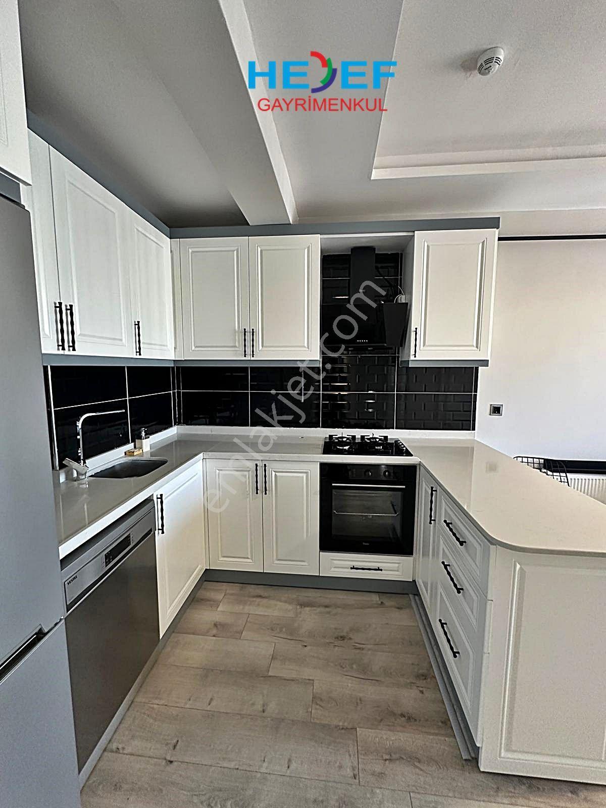 Hedef'ten Akdeniz Mah'de Site İçi Havuzlu Full Eşyalı 1+1 Daire - Görsel 2