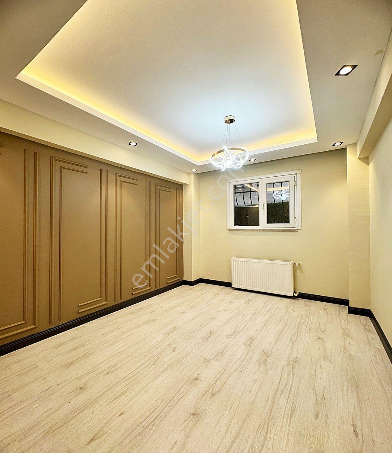 Boss Yapı'dan Metrobüse Yakım Cam Seviyesi Yüksek 2+1 125m² Bahçeli Bahçe Katı - Görsel 8