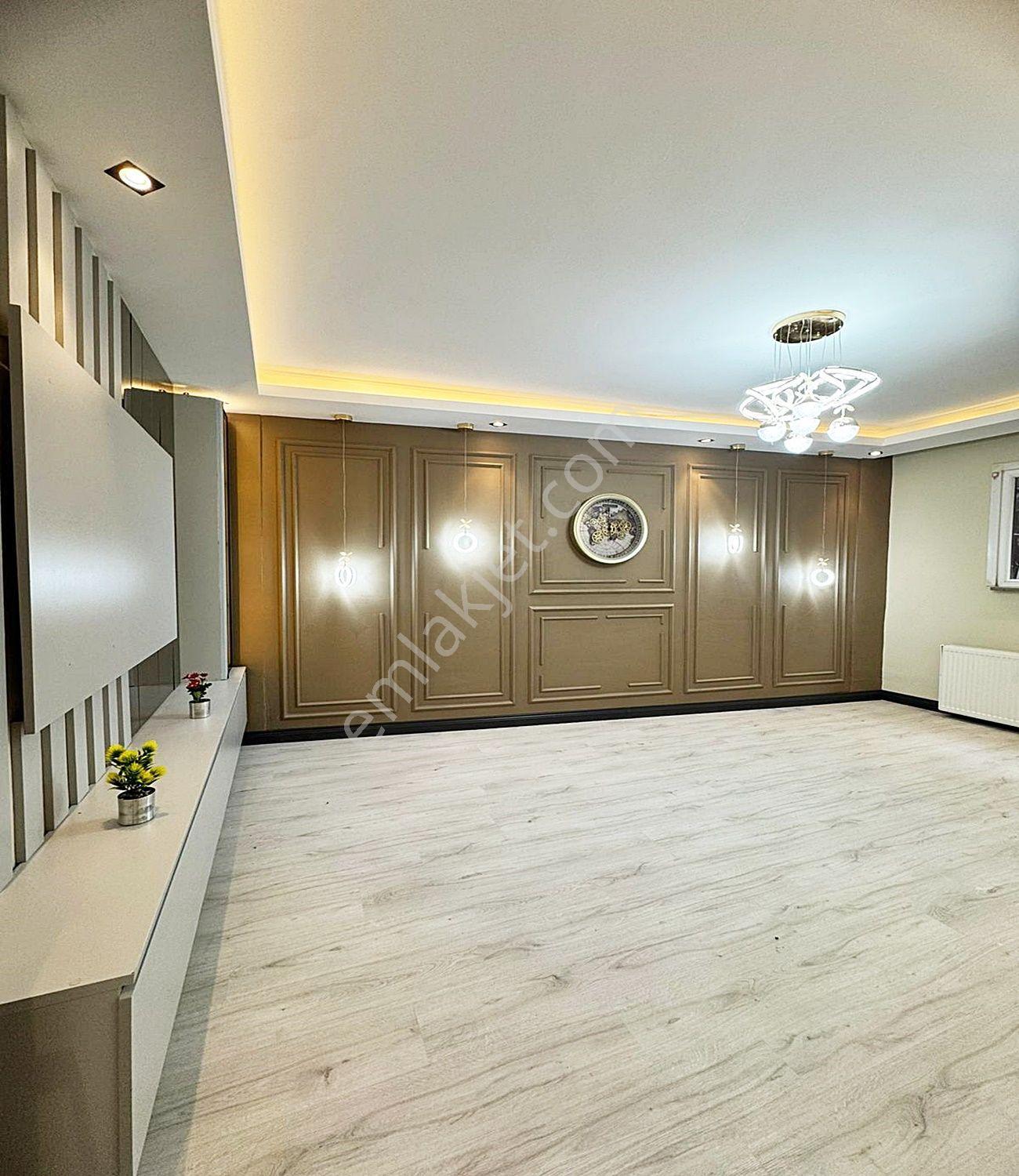 Boss Yapı'dan Metrobüse Yakım Cam Seviyesi Yüksek 2+1 125m² Bahçeli Bahçe Katı - Görsel 4