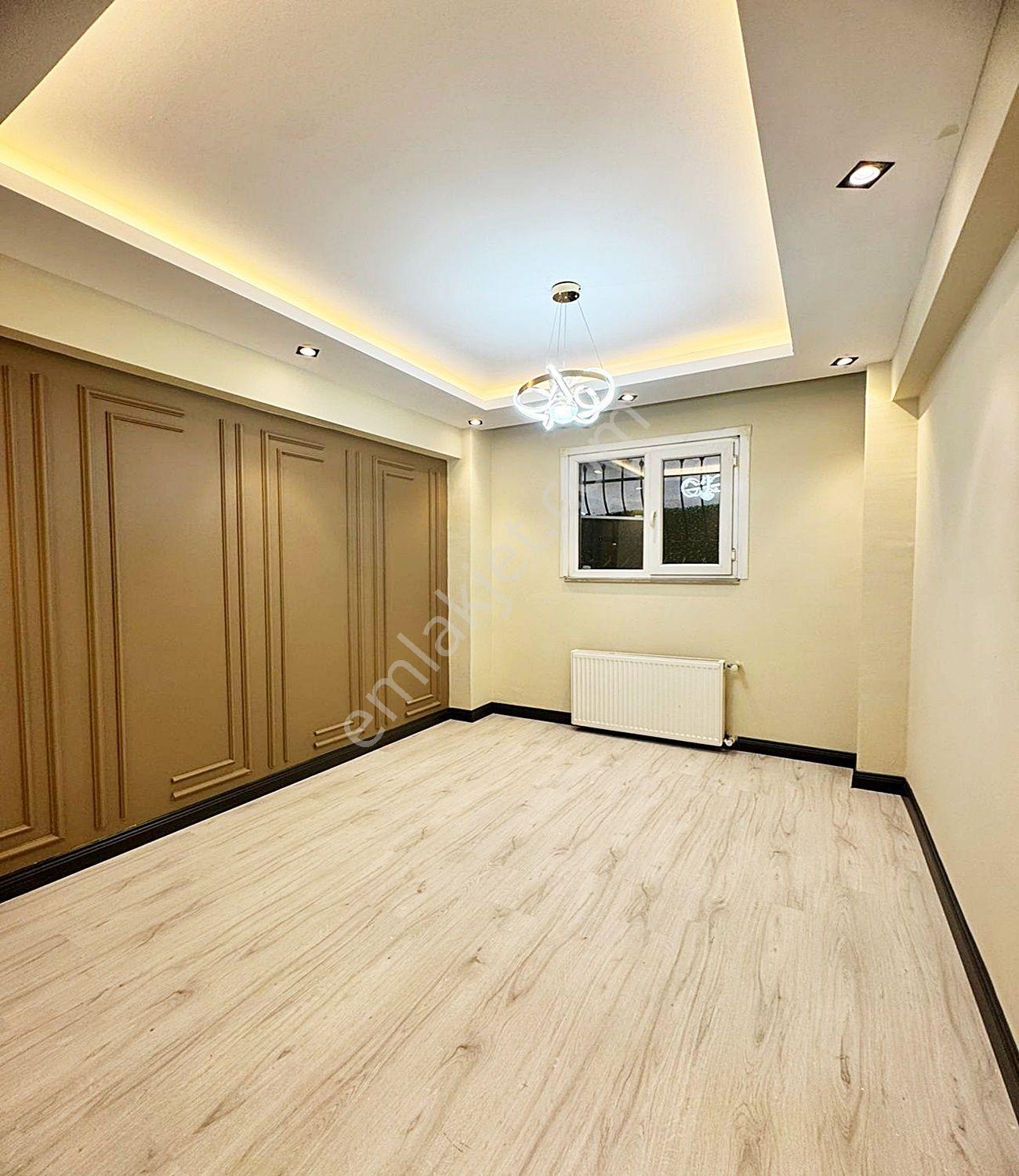 Boss Yapı'dan Metrobüse Yakım Cam Seviyesi Yüksek 2+1 125m² Bahçeli Bahçe Katı - Görsel 7