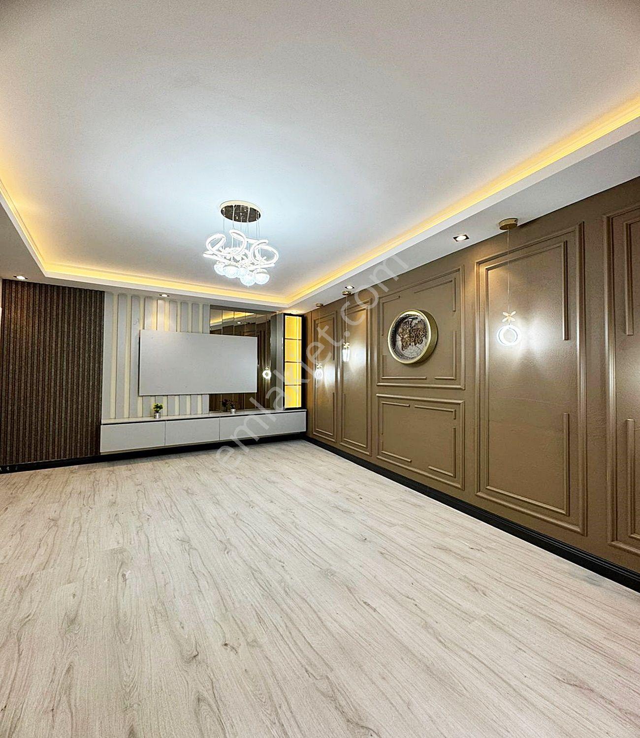 Boss Yapı'dan Metrobüse Yakım Cam Seviyesi Yüksek 2+1 125m² Bahçeli Bahçe Katı - Görsel 2