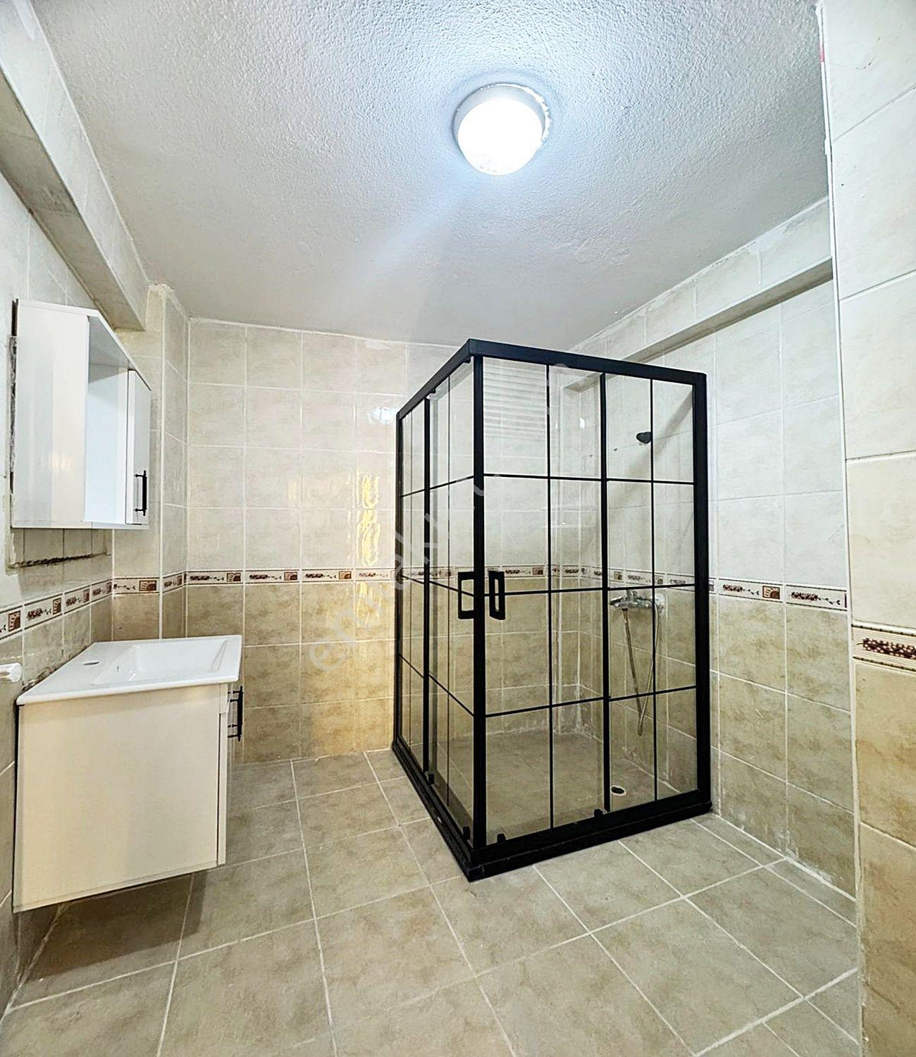 Boss Yapı'dan Metrobüse Yakım Cam Seviyesi Yüksek 2+1 125m² Bahçeli Bahçe Katı - Görsel 15