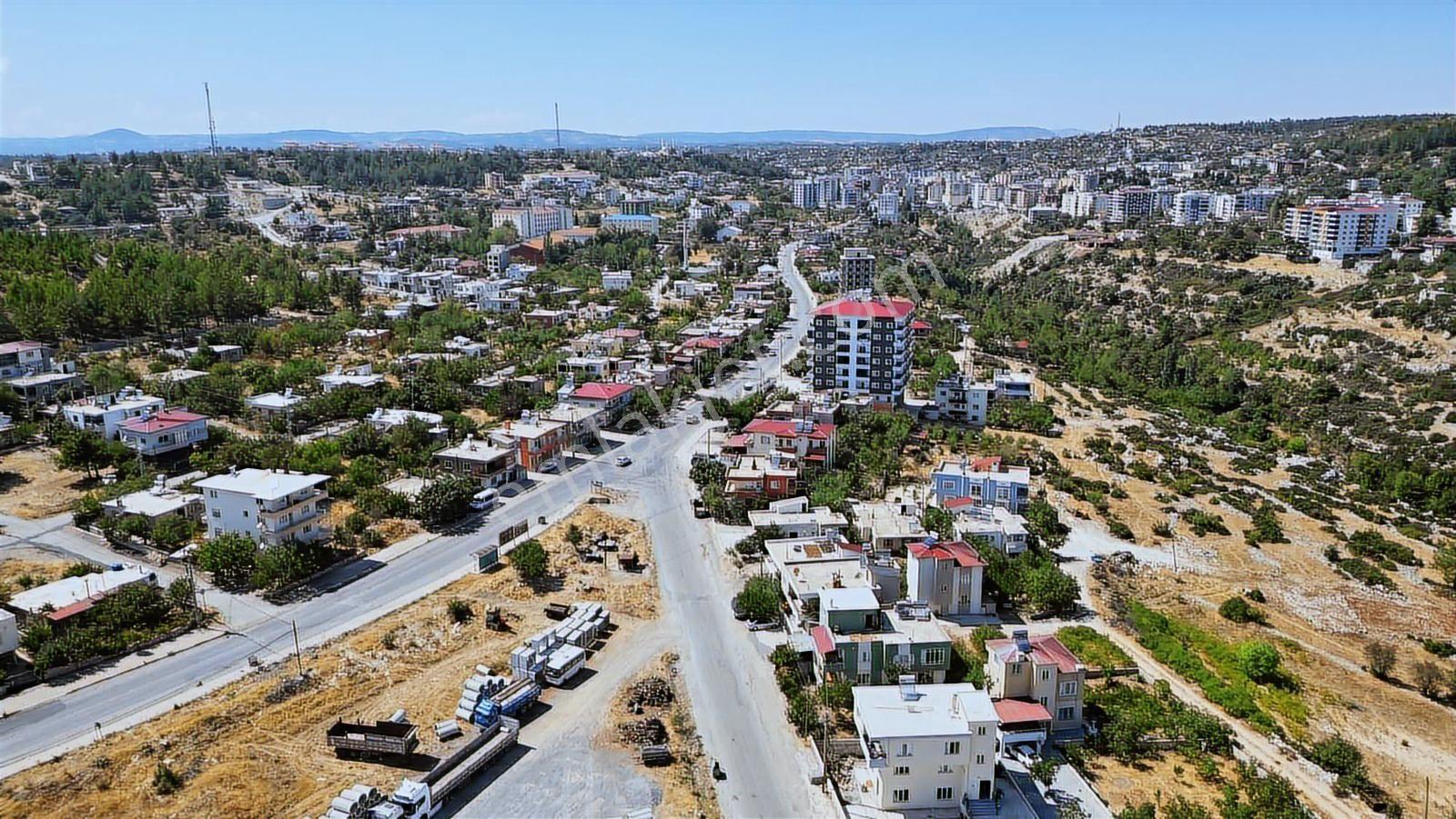 Akdeniz Mahallesinde Aydıncık Yolu Üzerinde Ev Yeri - Görsel 3