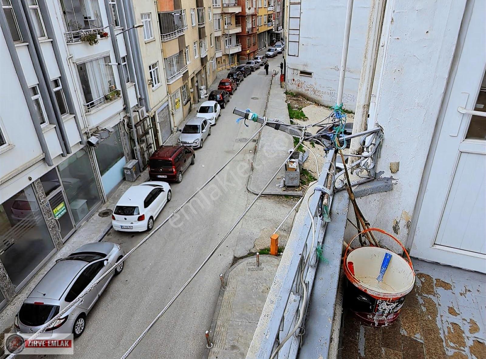 Şarkiye...her Yer Yürüme Mesafesi...ara Kat... - Görsel 6