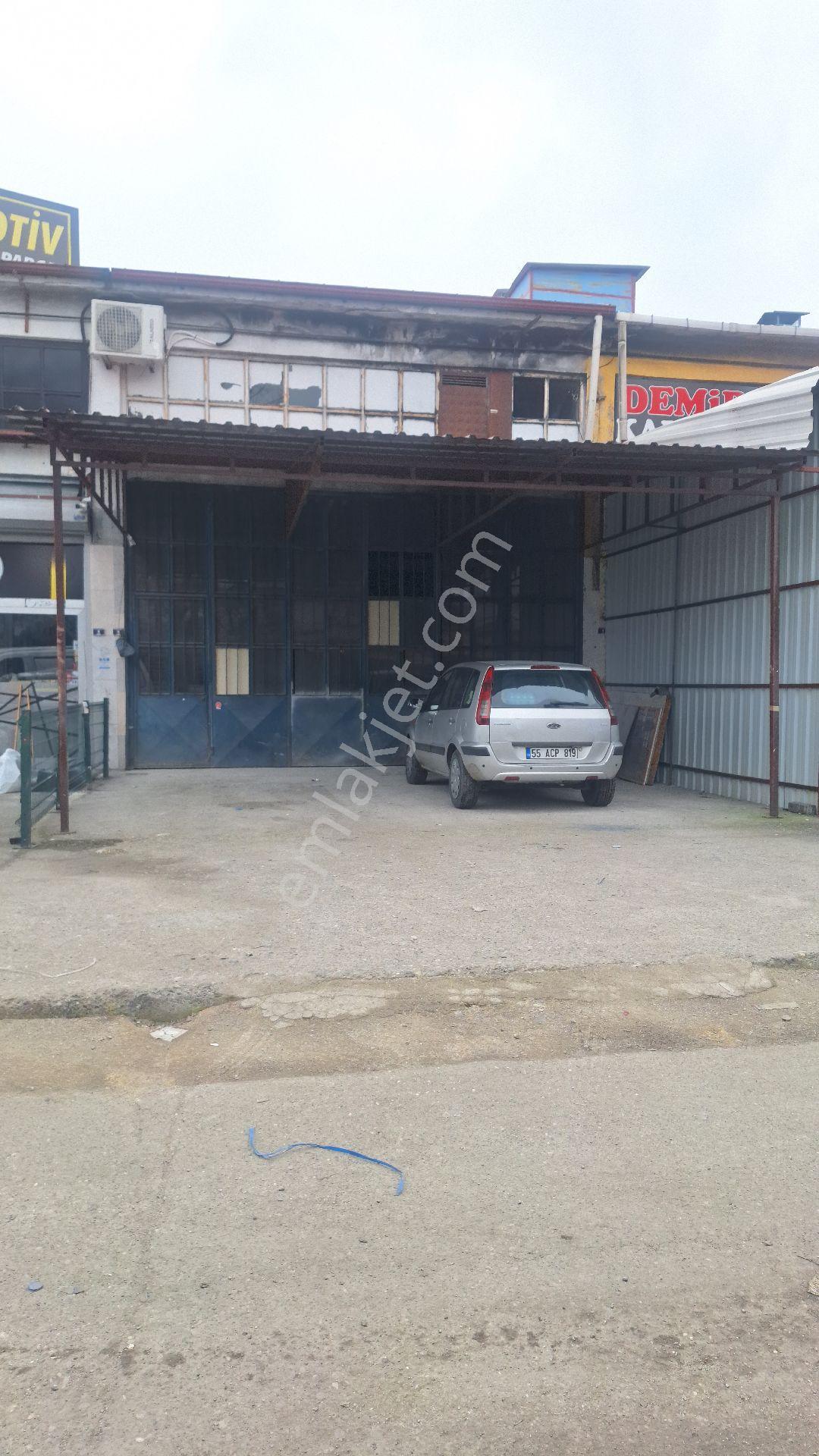 Tekkeköy 19 Mayıs Sanayide Satılık Dukkan