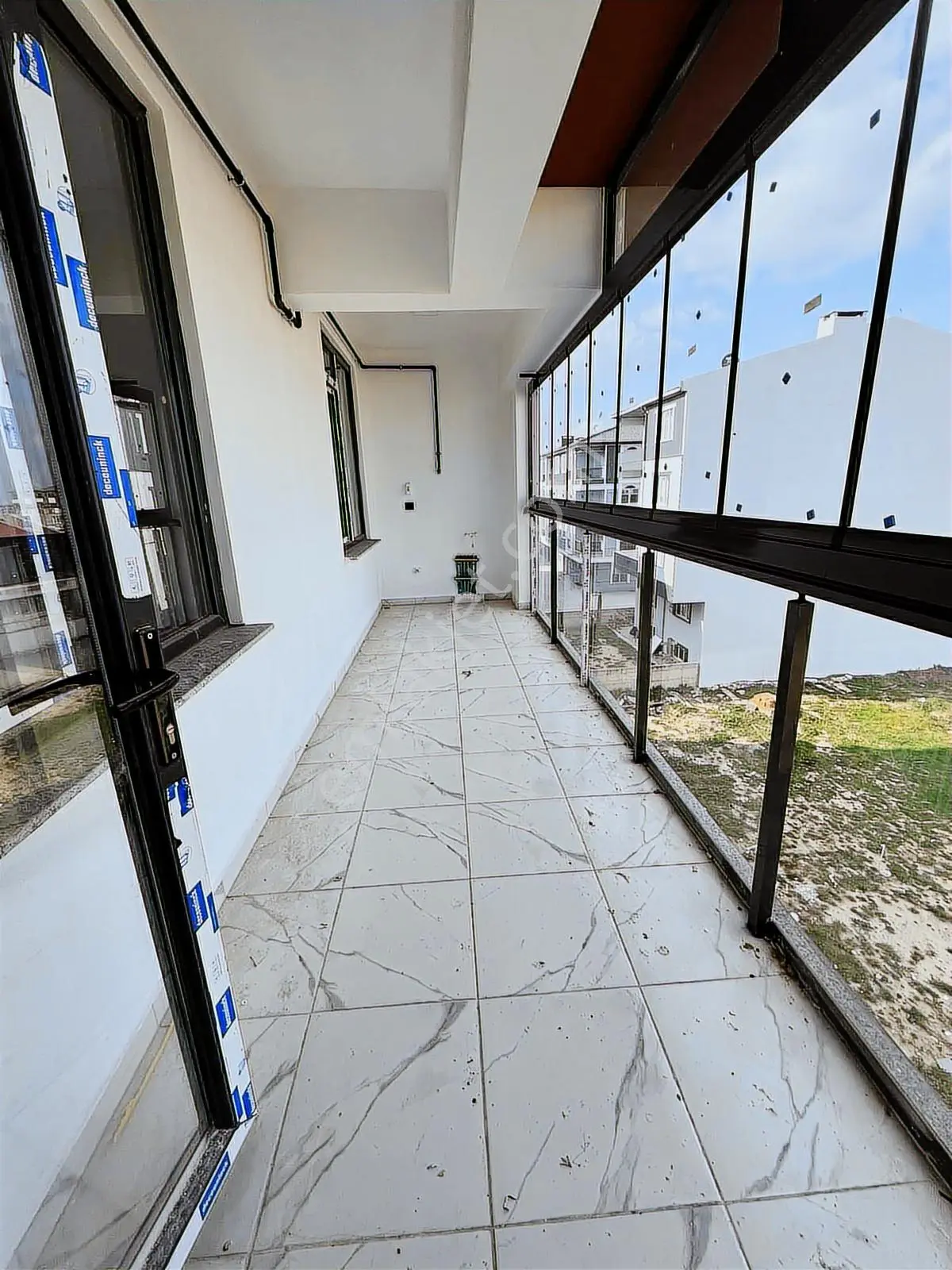 Hatip Mahallesi 2 Blok Site İçerisinde Satılık Daireler