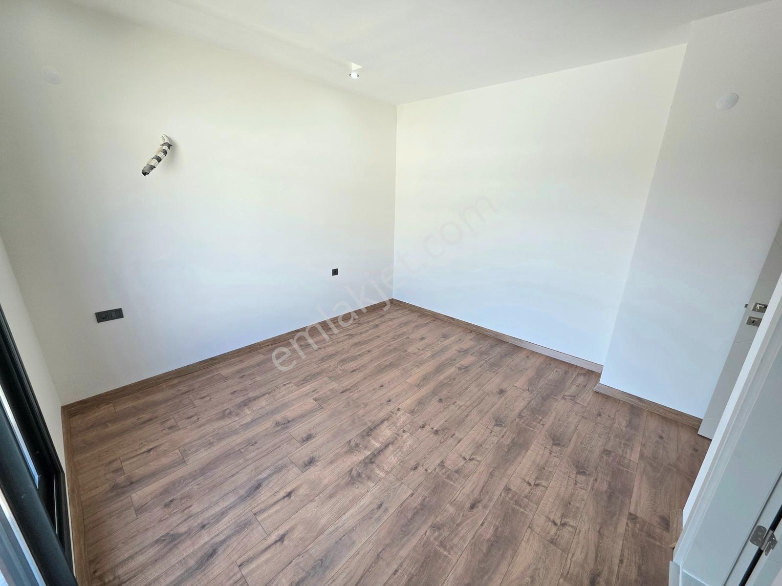 Kuşadasında Yatay Mimari Deniz Manzaralı Satılık 2+1 Daire - Görsel 31