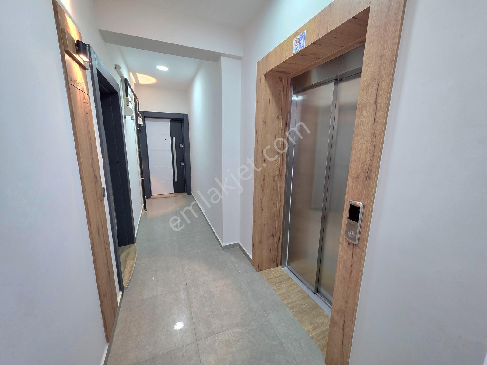 Kuşadasında Yatay Mimari Deniz Manzaralı Satılık 2+1 Daire - Görsel 13