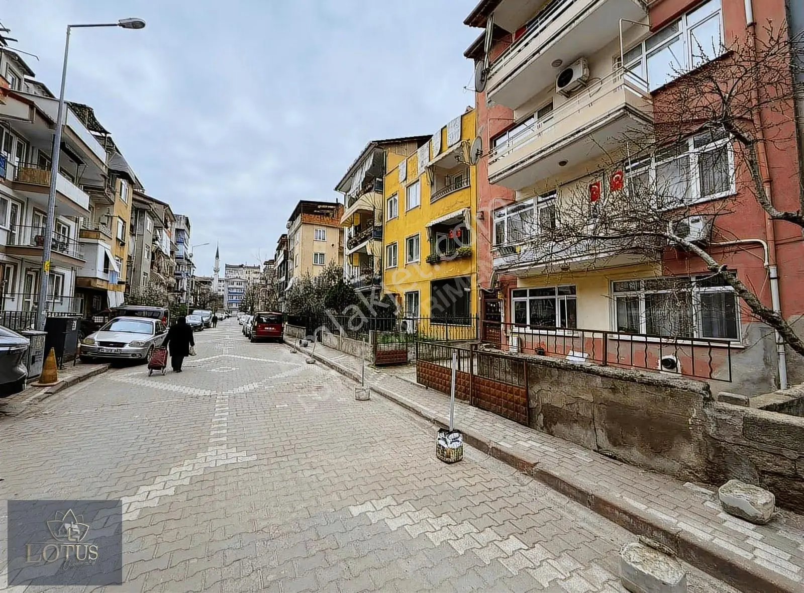 İzmit Kadıköy'de Merkezi Konumda T3 Ticari İmarlı Satılık Arsa - Görsel 4