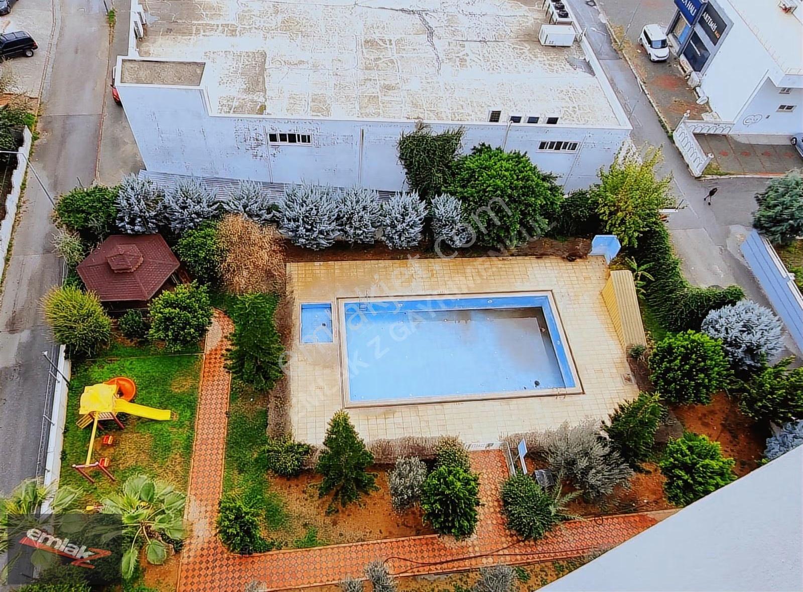 Süper Konum: Site İçi Havuzlu Deniz Manzaralı, 9. Kat 4+1 Daire - Görsel 8