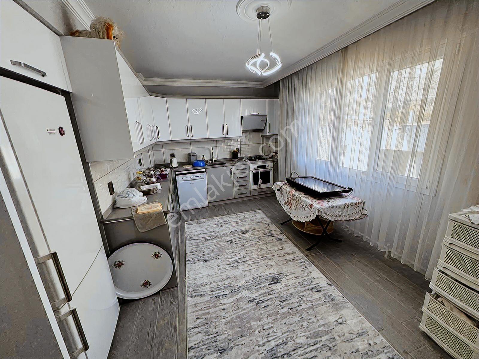 Kuşadası Aydın Anayoluna 50mt Müstakil Ev Fiyat Düştü Acill - Görsel 10